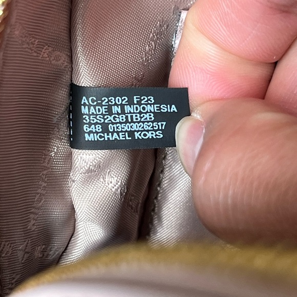 🌼Michael Kors Backpack Set - Picture 12 of 16